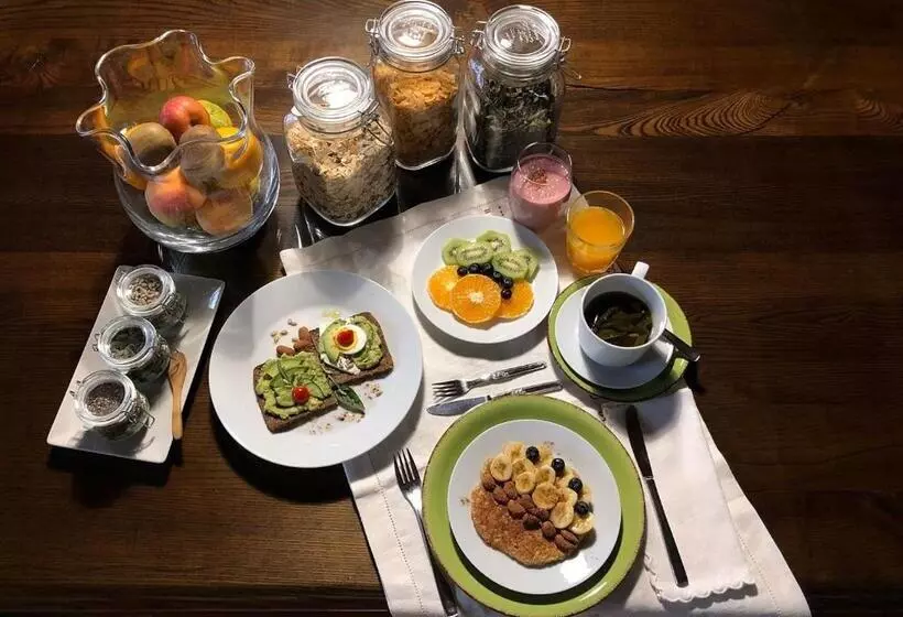 Greenside Of Sea Hostel