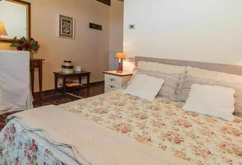 ホテル Agriturismo Sarmore
