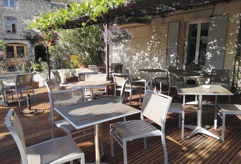 בית מלון כפרי Auberge De L Helvie Chez Coco & Ricou