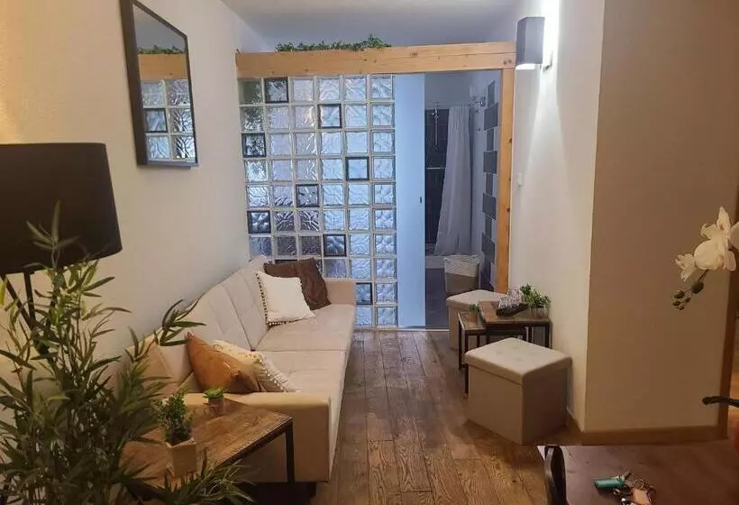 ホテル Auberge De L Helvie Chez Coco & Ricou