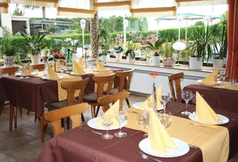 ホテル Restaurant Gilles