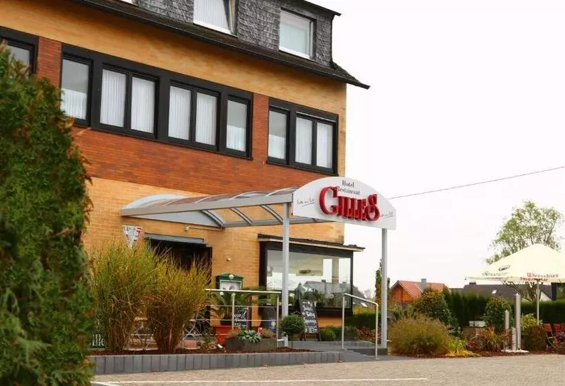 ホテル Restaurant Gilles