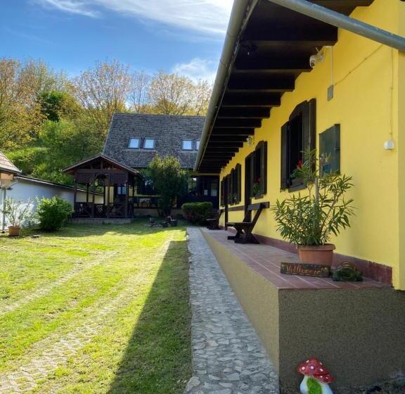 Пансион Forrás Vendégház