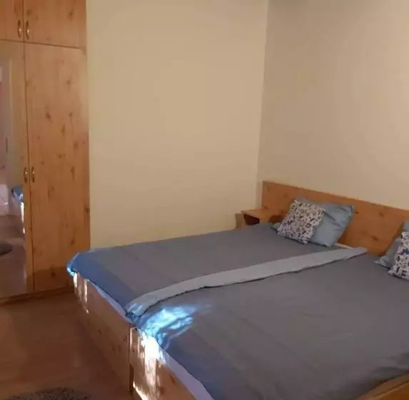 ペンション Forrás Vendégház