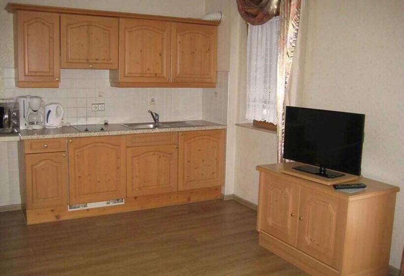 膳宿费 Garni Zur Linde