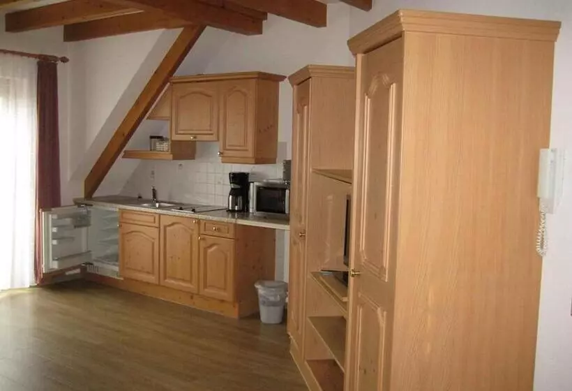 Majatalo Garni Zur Linde