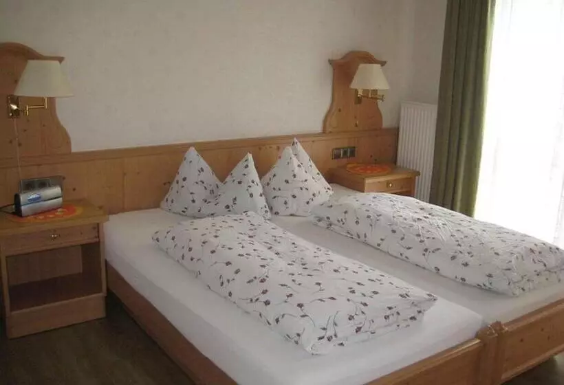 Majatalo Garni Zur Linde