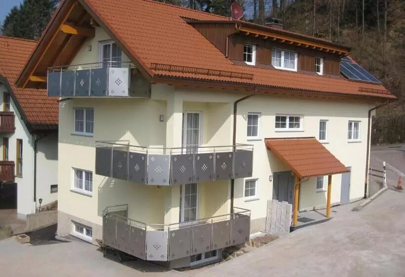 Majatalo Garni Zur Linde