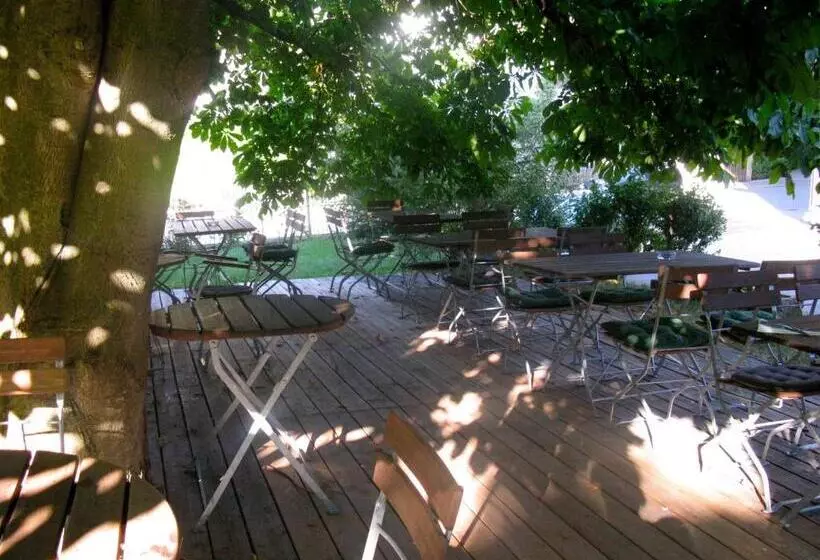 Majatalo Gasthaus Sonne