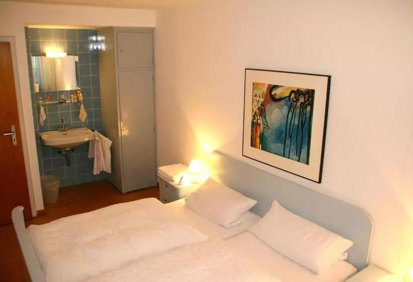 Majatalo Gasthaus Sonne