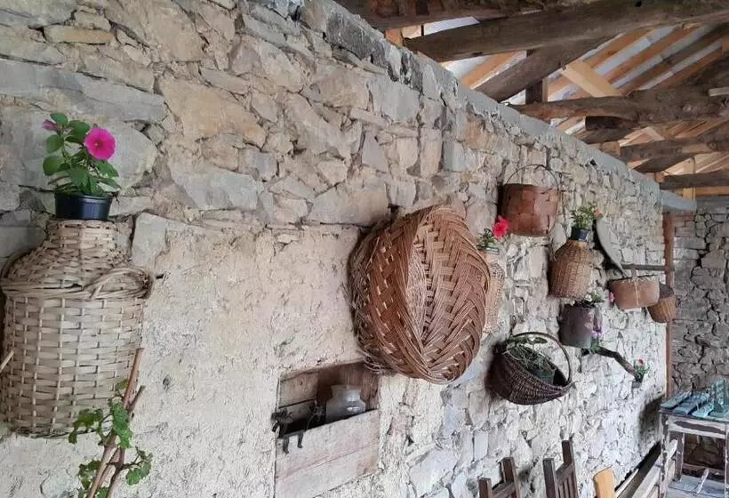 پانسیون Vedra Guest House