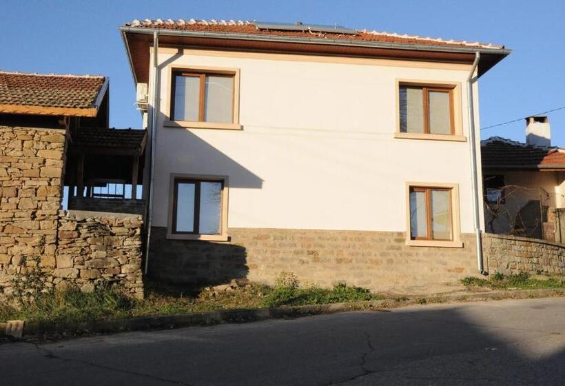 פנסיון Vedra Guest House