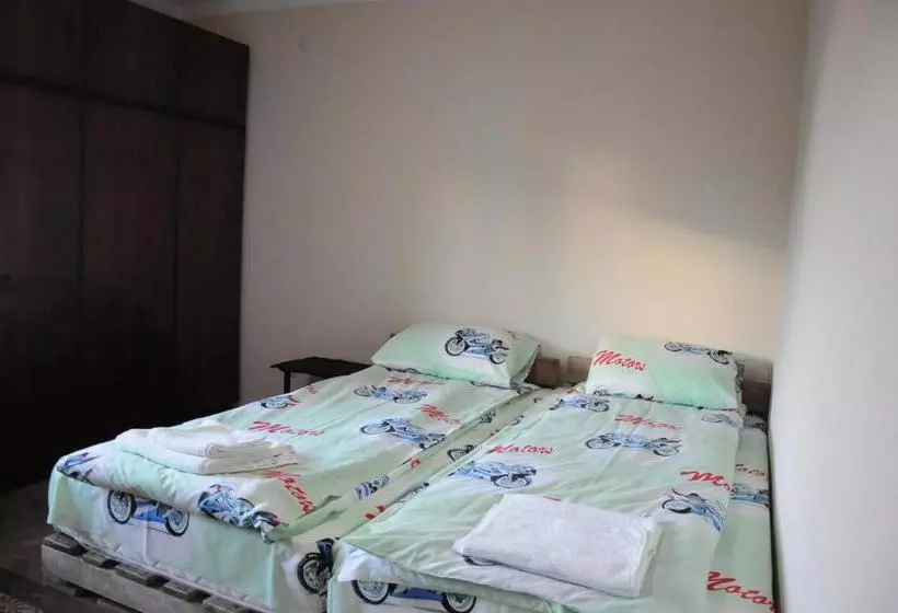 پانسیون Vedra Guest House