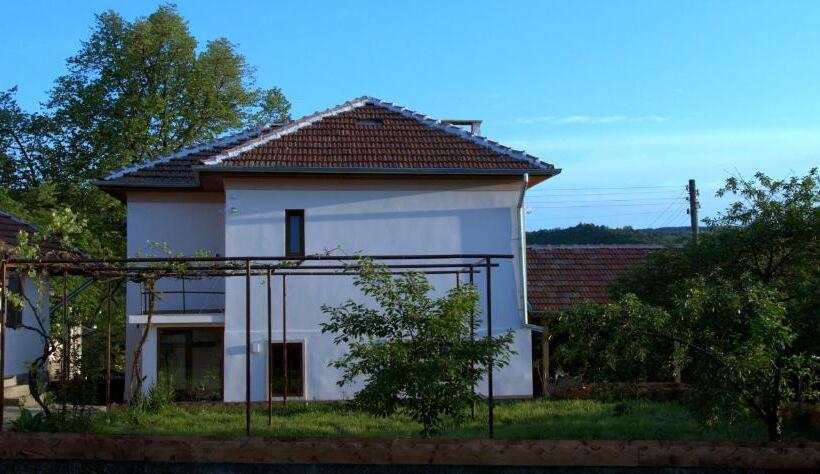 פנסיון Vedra Guest House