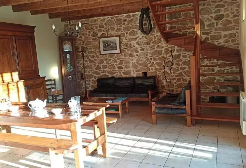 پانسیون La Ferme Du Père
