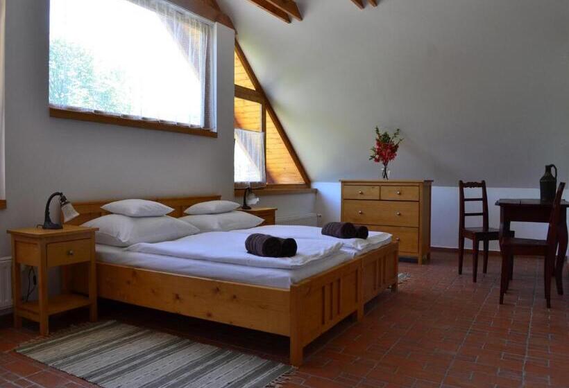 펜션 Turján Vendégház