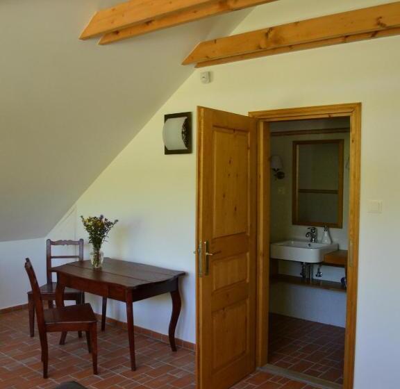 펜션 Turján Vendégház