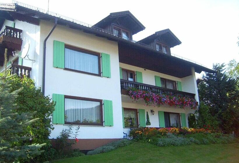 Pensão Zum Kramerwirt