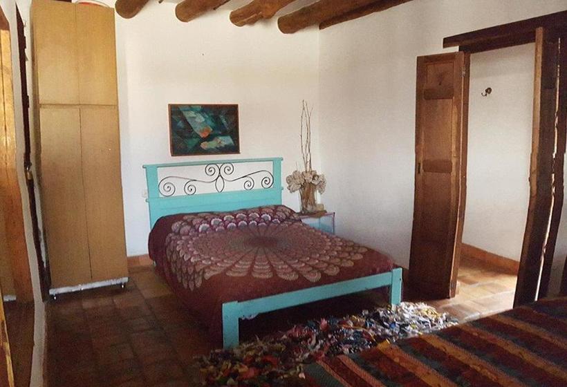 تختخواب و صبحانه Casa Tierrarte