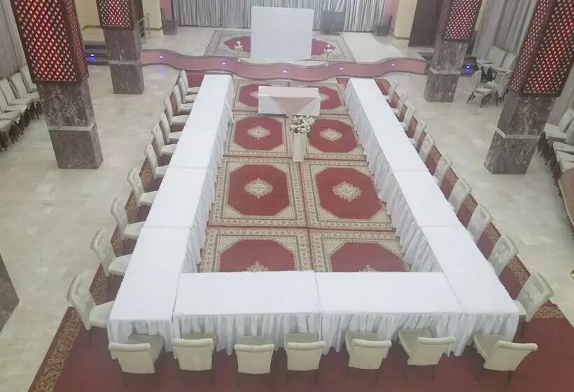 هتل Oasis Palace