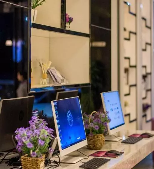 Lavande Hotel Qingyuan Sports Park Municipal Government