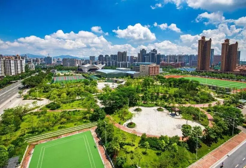 Lavande Hotel Qingyuan Sports Park Municipal Government