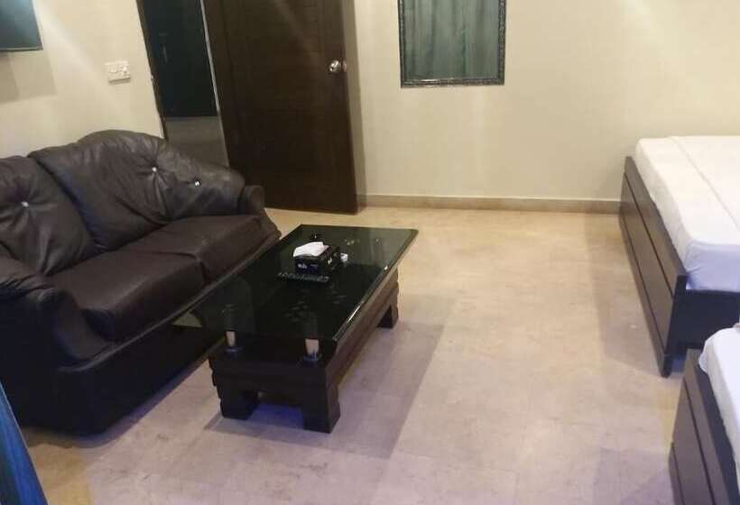 پانسیون Elegant Guest House Karachi