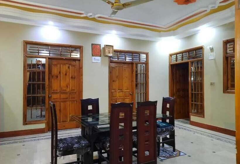 پانسیون Elegant Guest House Karachi