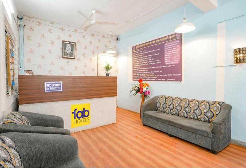 Pensão Treebo Trend Elegant Stay