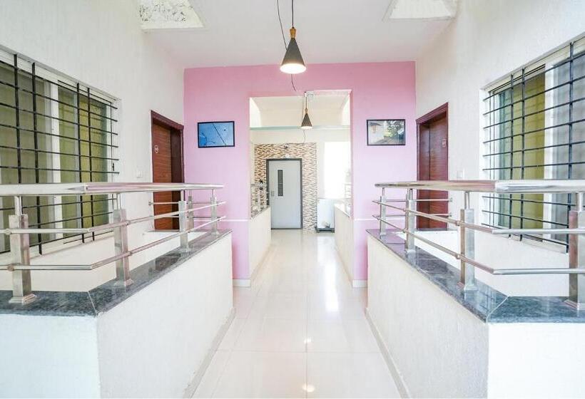 Pensão Treebo Trend Elegant Stay