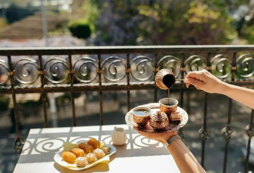 تختخواب و صبحانه Villa Lejla