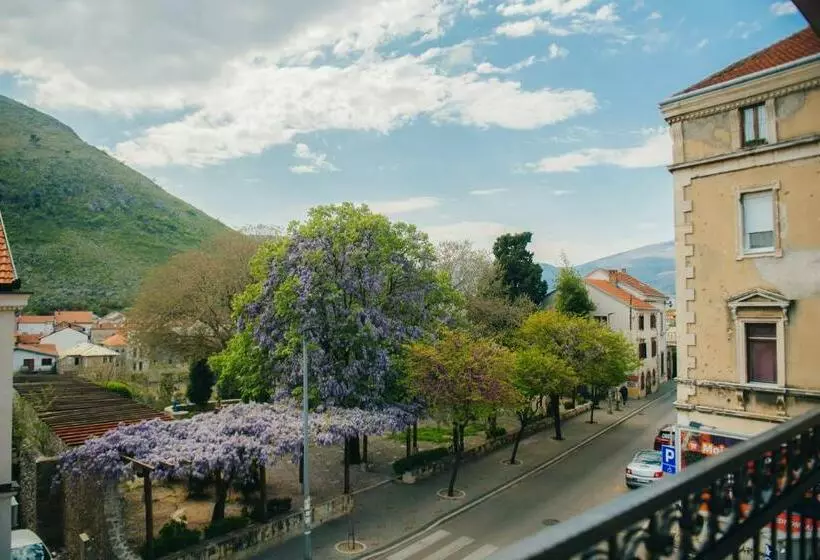 تختخواب و صبحانه Villa Lejla