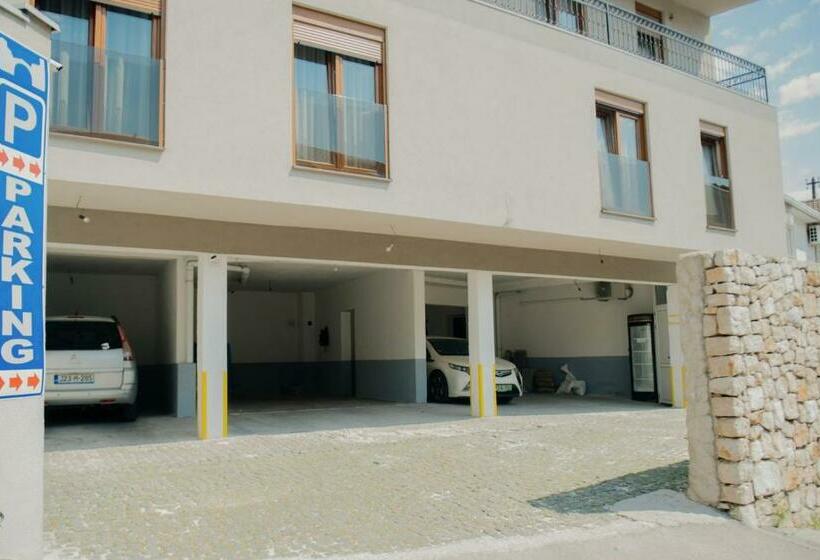 تختخواب و صبحانه Villa Lejla