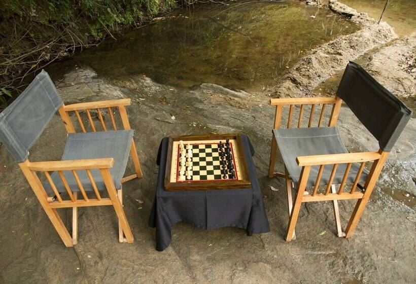 Hotel Explorer By Eco Team  Dambana