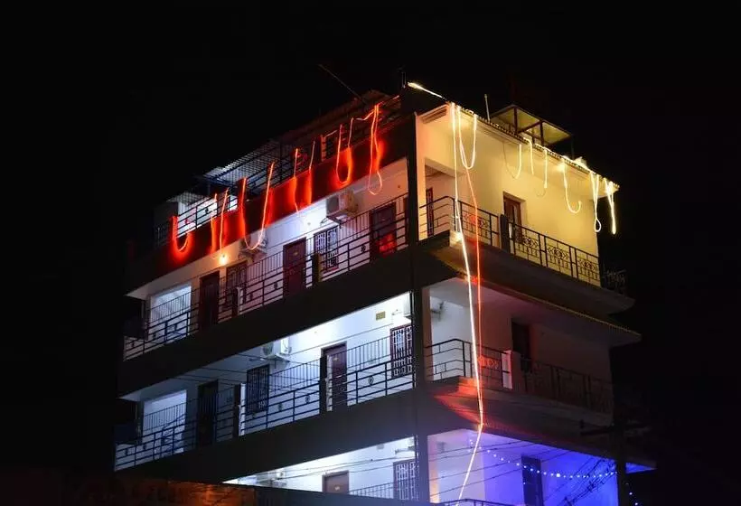 ホテル Kanish Home Stay