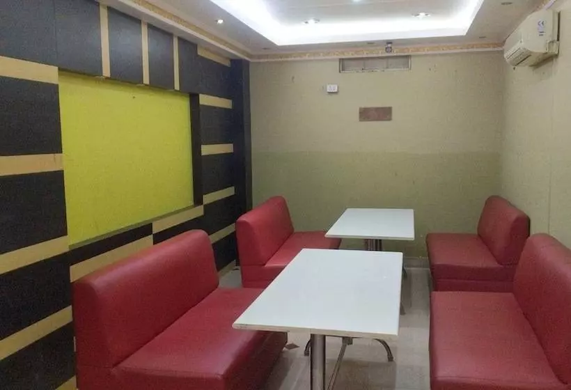 ホテル Kanish Home Stay