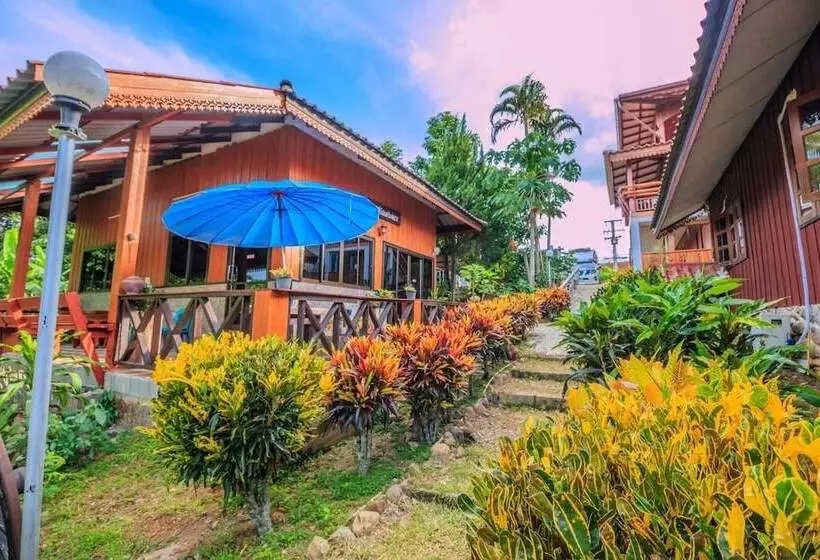 ホテル Mitkhoonyoum