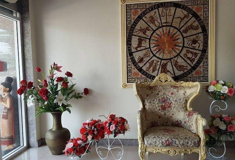 בית מלון כפרי Rongkhem City