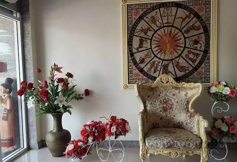 Hotelli Rongkhem City