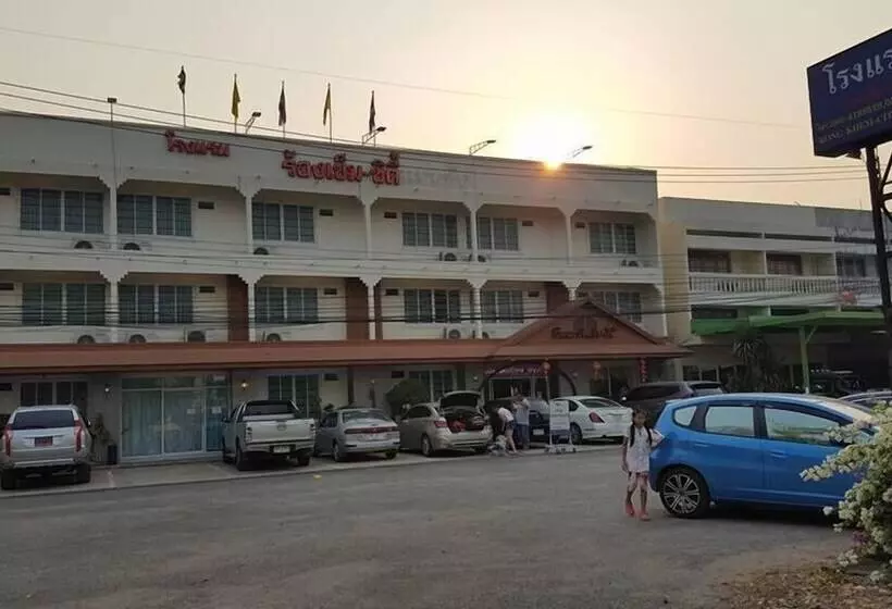 Hotelli Rongkhem City