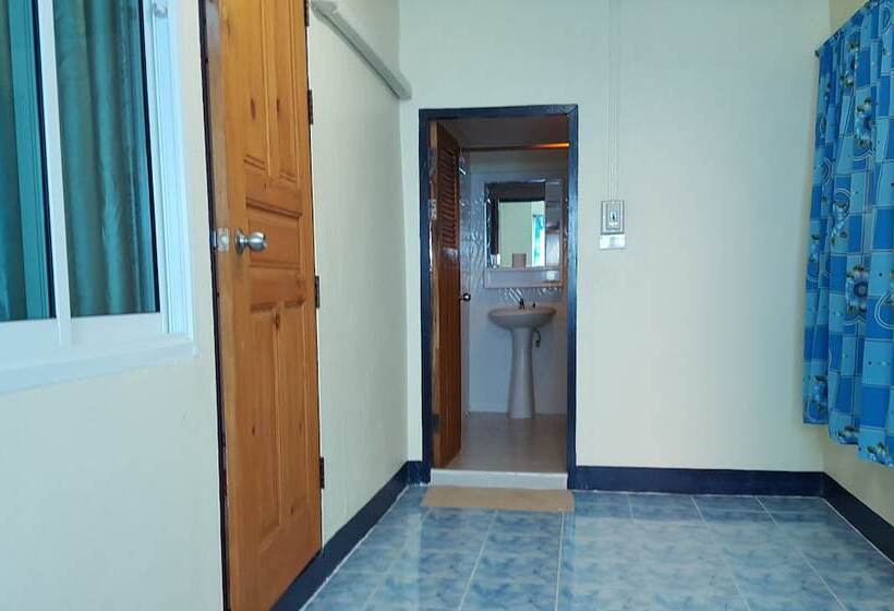 בית מלון כפרי Rongkhem City