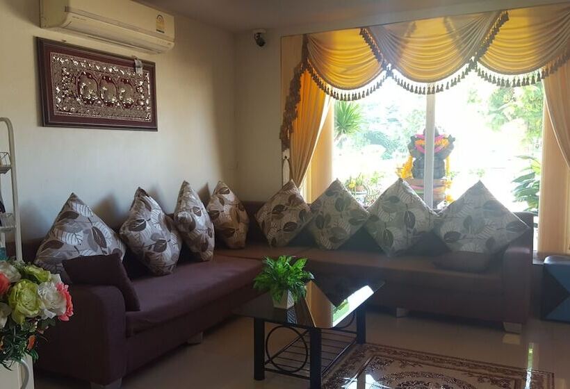 בית מלון כפרי Rongkhem City