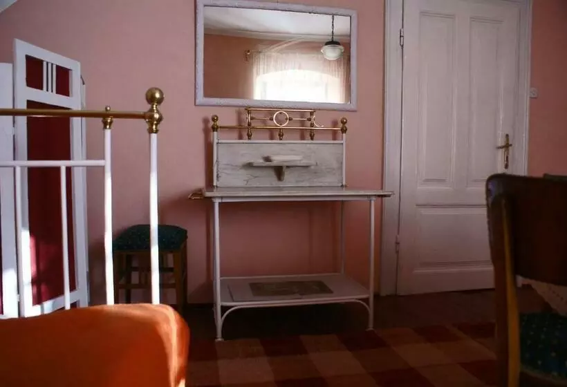 پانسیون La Vecchia Casa