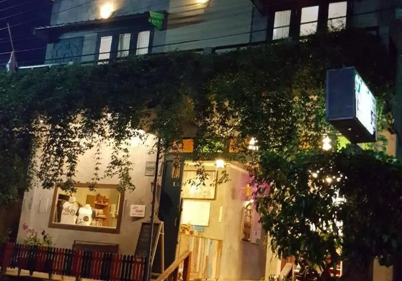 Majatalo Tonkong Guesthouse & Restaurant