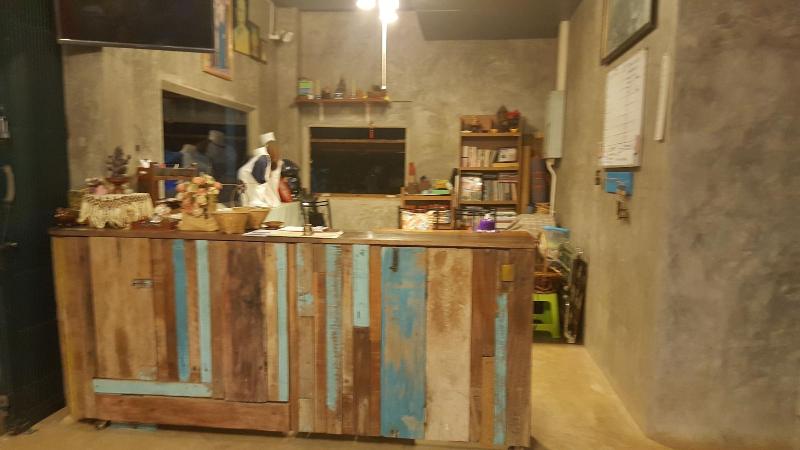 פנסיון Tonkong Guesthouse & Restaurant