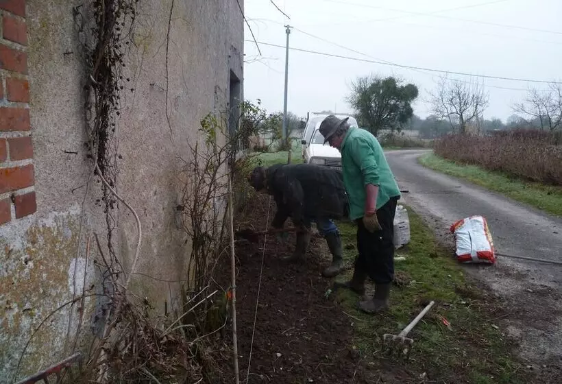 ベッドアンドブレックファースト Chambre D Hôtes Face à Briare