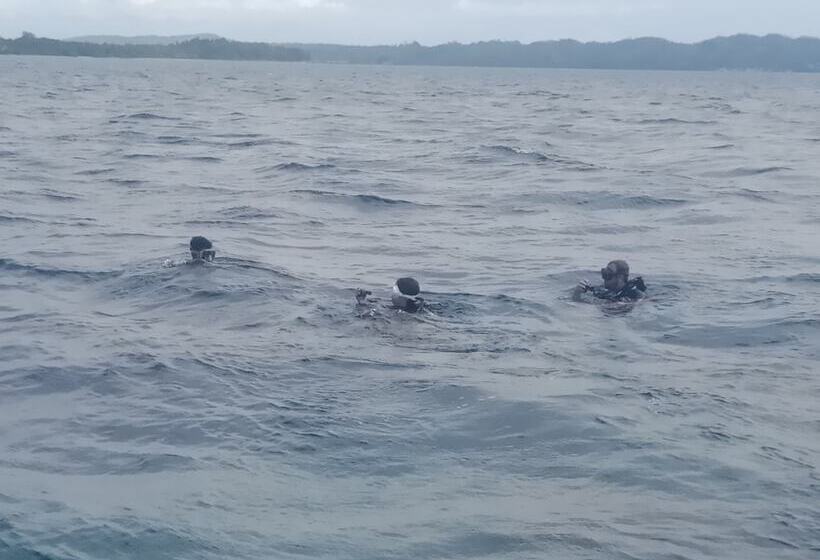 צימר Hoga Island Dive Resort Wakatobi