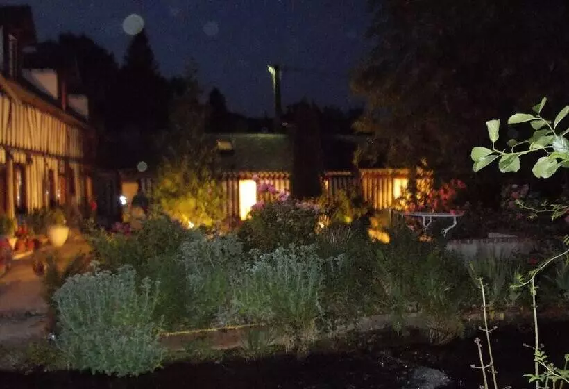 Aamiaismajoitus (B&B) Le Moulin Des Roses