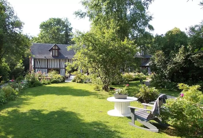 Aamiaismajoitus (B&B) Le Moulin Des Roses