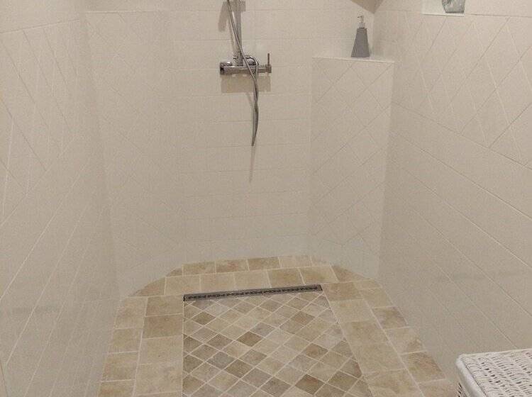 مبيت وإفطار Le Moulin Des Roses